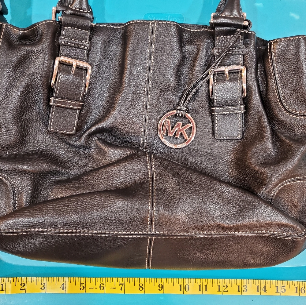 Michael Kors leather black purse - Picture 5 of 12
